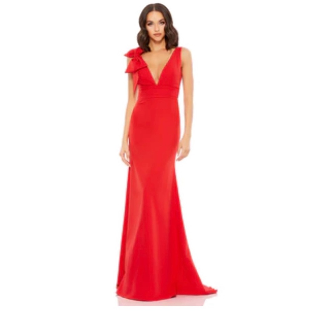 Mermaid Gown, Sleeveless V Neck & Bow Detail